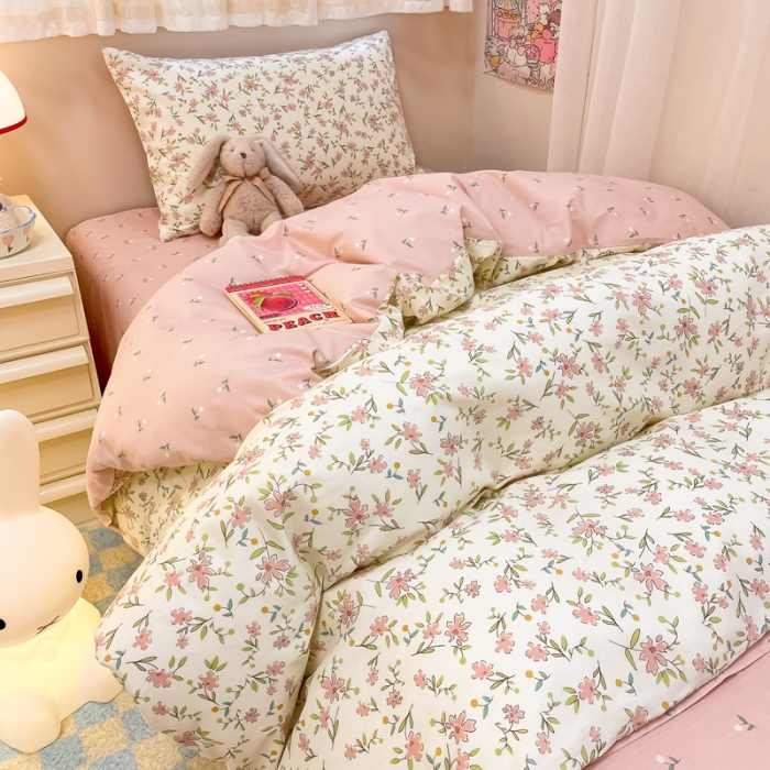 91家纺网 家纺一手货源 找家纺 简宜13070纯棉全棉40支斜纹卡通小清新学生床三件套四件套 倩影粉