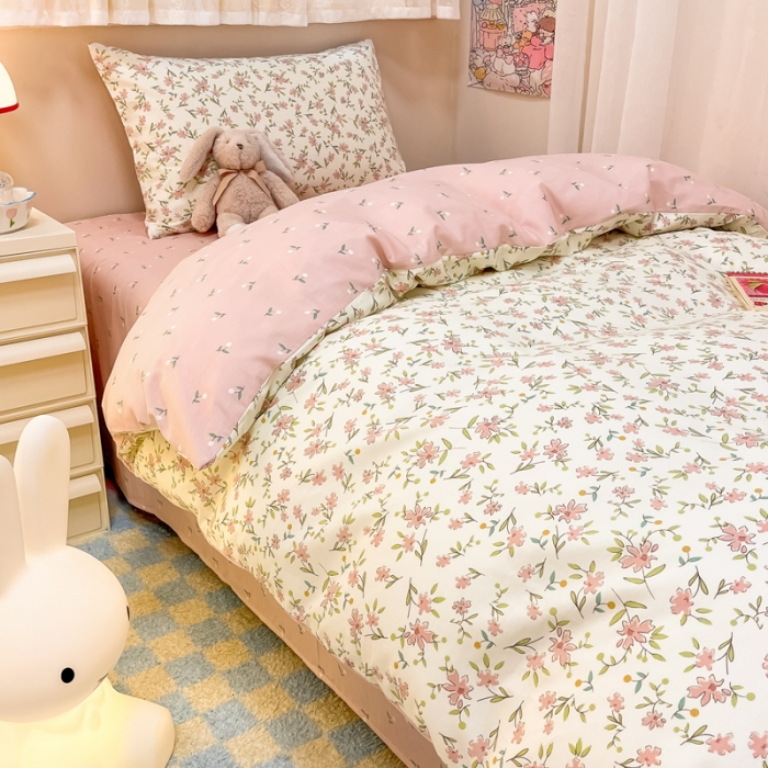 91家纺网 家纺一手货源 找家纺 简宜13070纯棉全棉40支斜纹卡通小清新学生床三件套四件套 倩影粉