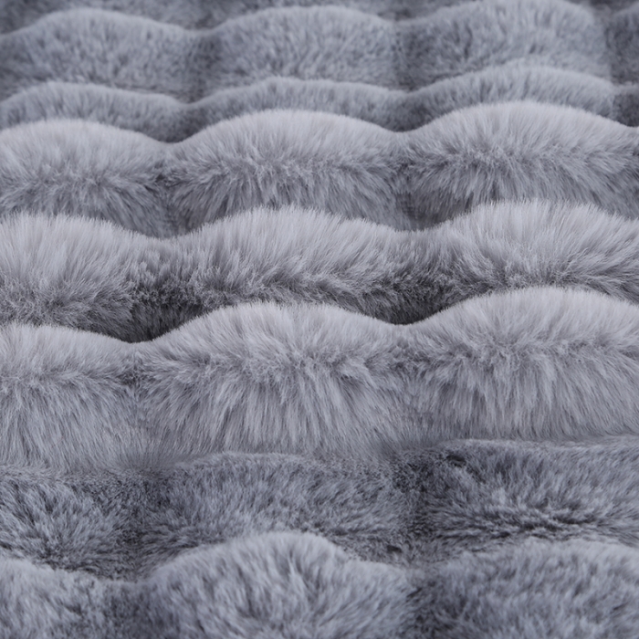 91家纺网 家纺一手货源 找家纺 爵仕 2023新款A版托斯卡纳兔毛B版安哥拉兔毛多功能毛毯 落银灰