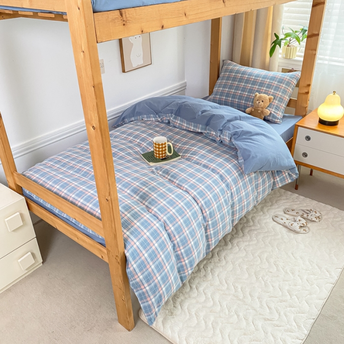 91家纺网 家纺一手货源 找家纺 吉象 2025新款色织学生水洗棉上下铺三件套 初晴蓝