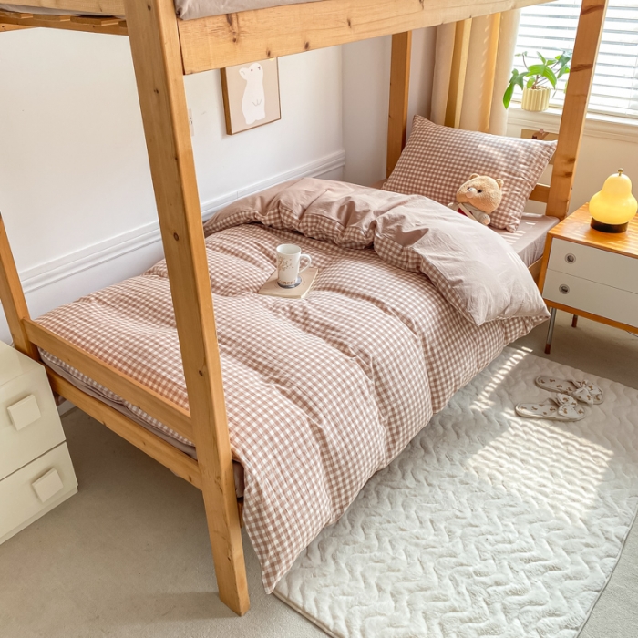 91家纺网 家纺一手货源 找家纺 吉象 2025新款色织学生水洗棉上下铺三件套 咖小格