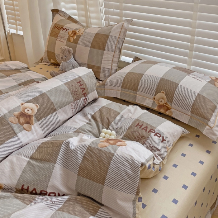 91家纺网 家纺一手货源 找家纺 乐童 2024网红直播爆款吊边＋一字绣工艺款四件套（十） 可爱小熊咖