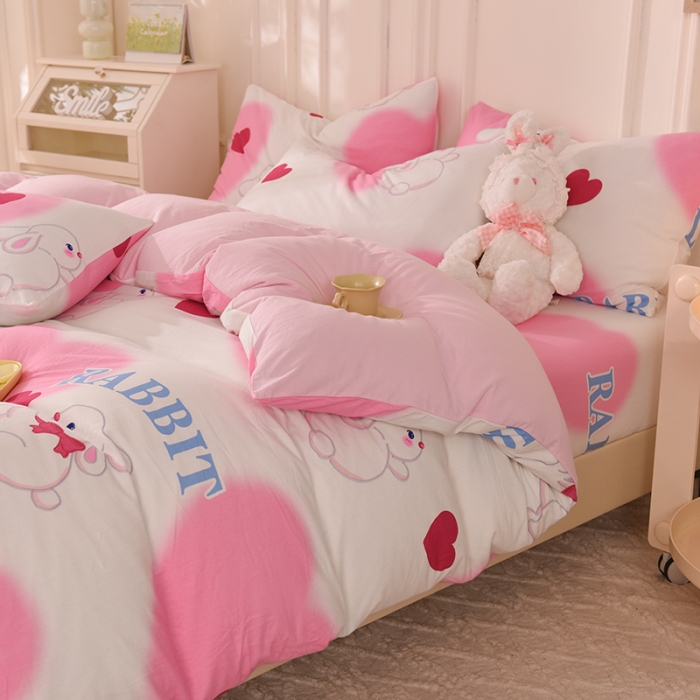 91家纺网 家纺一手货源 找家纺 甜之梦 2025新款针织棉印花四件套 粉红爱心兔