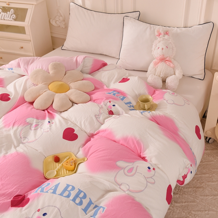 91家纺网 家纺一手货源 找家纺 甜之梦 2025新款针织棉印花单品被套 粉红爱心兔