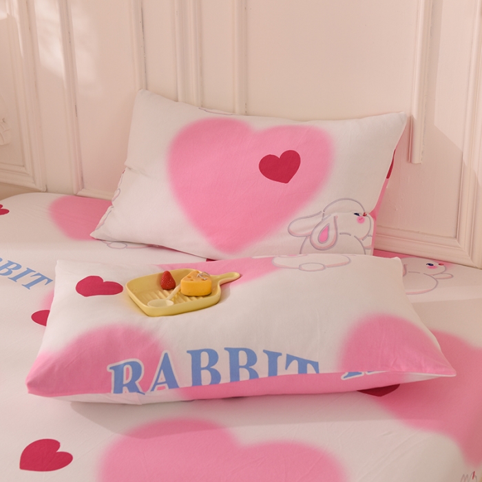 91家纺网 家纺一手货源 找家纺 甜之梦 2025新款针织棉印花单品枕套 粉红爱心兔