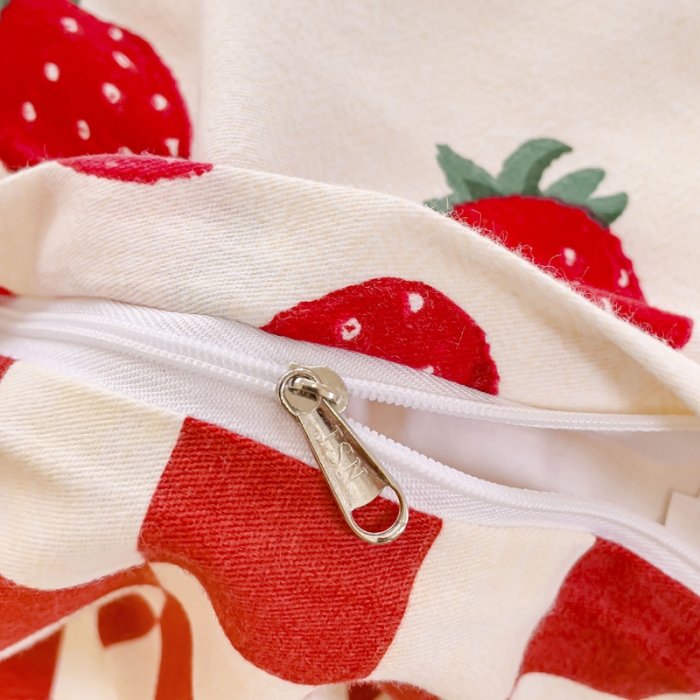 91家纺网 家纺一手货源 找家纺 金丝鸟 2023新款原棉磨毛四件套小清新系列 甜格草莓