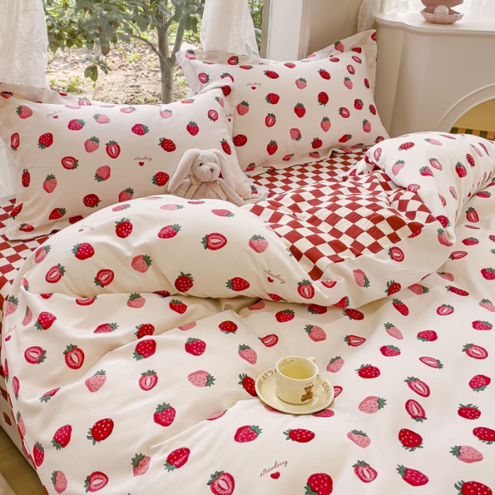 91家纺网 家纺一手货源 找家纺 金丝鸟 2023新款原棉磨毛四件套小清新系列 甜格草莓