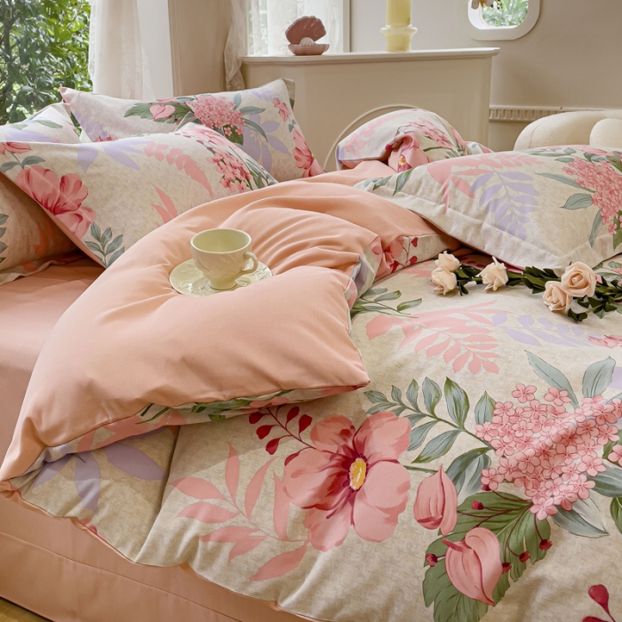 91家纺网 家纺一手货源 找家纺 金丝鸟 2023新款原棉磨毛四件套小清新系列 蔚然花粉