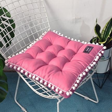 91家纺网 家纺一手货源 找家纺 （总）李帅家居新款ins毛球方款立体坐垫飘窗垫沙发垫椅子垫靠垫抱枕