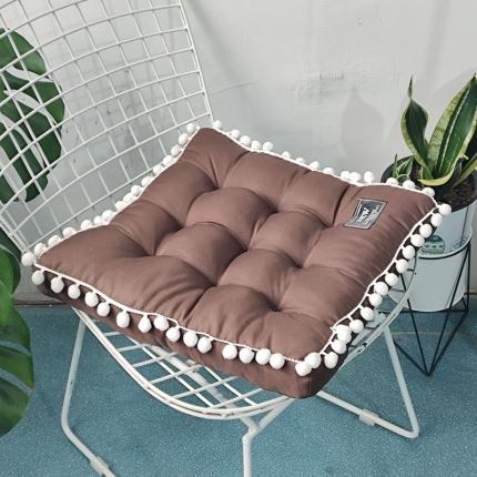 91家纺网 家纺一手货源 找家纺 （总）李帅家居新款ins毛球方款立体坐垫飘窗垫沙发垫椅子垫靠垫抱枕