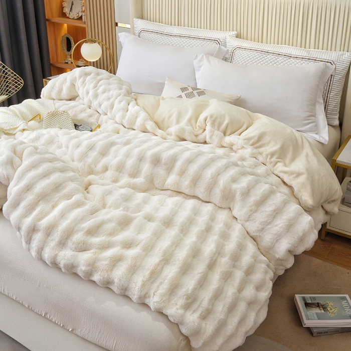 91家纺网 家纺一手货源 找家纺 启优 2023新款高端兔毛绒多功能毛毯380克兔毛绒被套 米白色