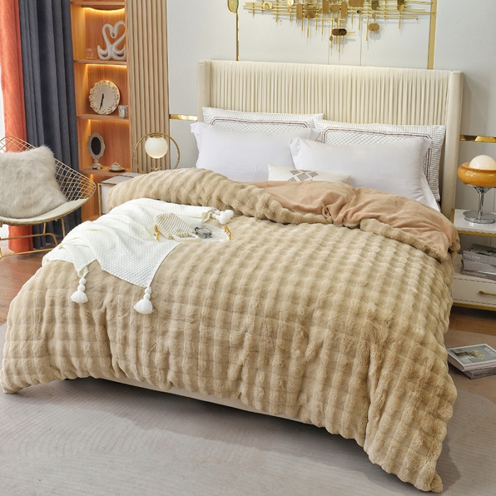 91家纺网 家纺一手货源 找家纺 启优 2023新款高端兔毛绒多功能毛毯380克兔毛绒被套 米咖色