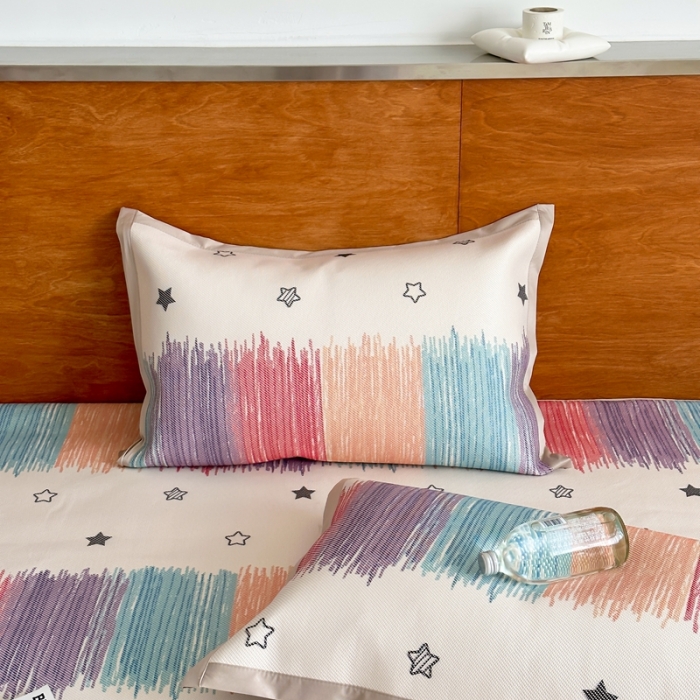 91家纺网 家纺一手货源 找家纺 觅糖 2023新款A类抗菌养生冰藤凉席平铺款床笠款 缤纷夏日