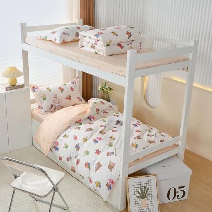 91家纺网 家纺一手货源 找家纺 金鑫汇 2023新款全棉宿舍印花三件套 无忧无虑