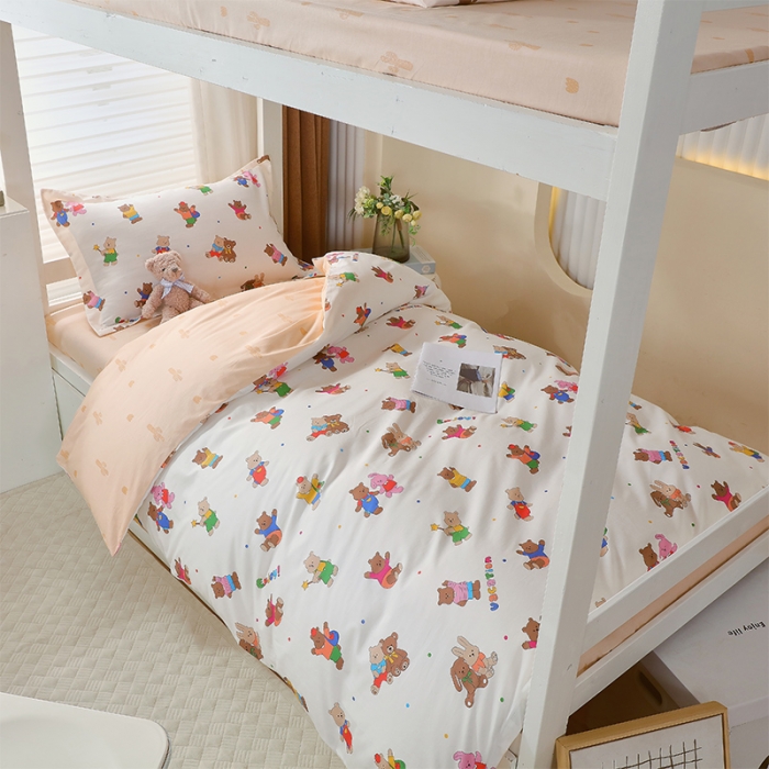 91家纺网 家纺一手货源 找家纺 金鑫汇 2023新款全棉宿舍印花三件套 无忧无虑