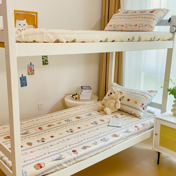 91家纺网 家纺一手货源 找家纺 金丝鸟 2023新款全棉全包床笠学生系列 蓝色花园