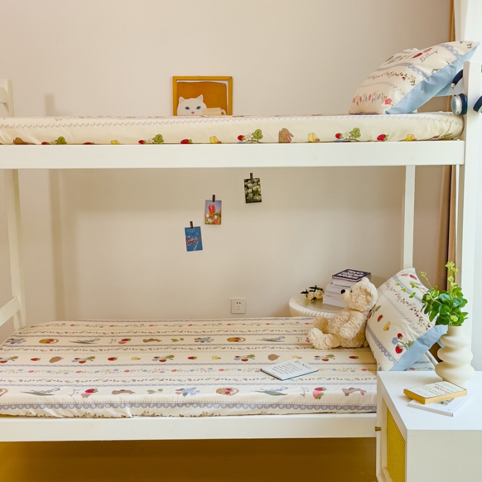 91家纺网 家纺一手货源 找家纺 金丝鸟 2023新款全棉全包床笠学生系列 蓝色花园