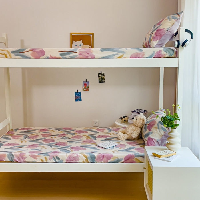 91家纺网 家纺一手货源 找家纺 金丝鸟 2023新款全棉全包床笠学生系列 晕染花香