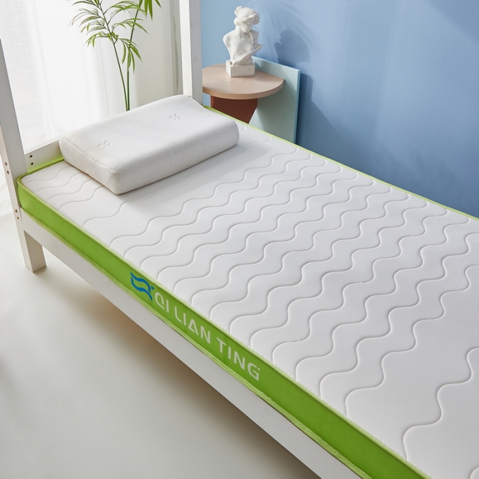 91家纺网 家纺一手货源 找家纺 祁恋婷 2023新款A类牛奶丝乳胶记忆棉床垫【床垫遮盖物】-学生款 波浪白-清新绿