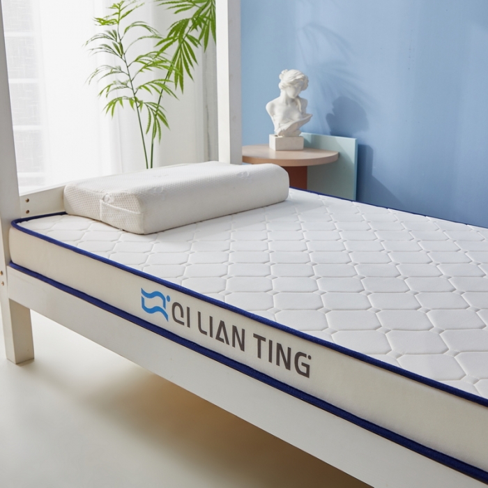 91家纺网 家纺一手货源 找家纺 祁恋婷 2023新款A类牛奶丝乳胶记忆棉床垫【床垫遮盖物】-学生款 菱形白