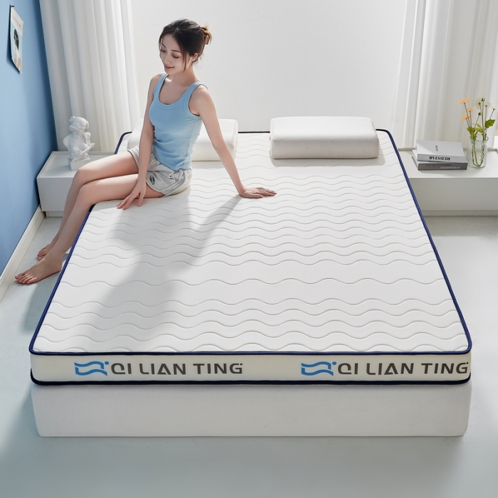 91家纺网 家纺一手货源 找家纺 祁恋婷 2023新款A类牛奶丝乳胶记忆棉床垫【床垫遮盖物】 QLT-太空白