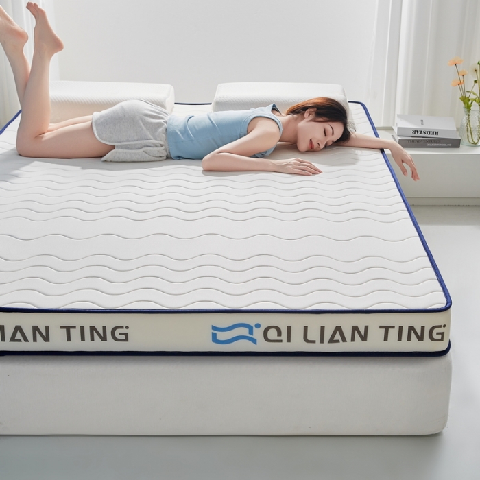 91家纺网 家纺一手货源 找家纺 祁恋婷 2023新款A类牛奶丝乳胶记忆棉床垫【床垫遮盖物】 QLT-太空白