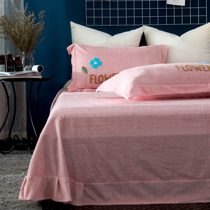 91家纺网 家纺一手货源 找家纺 梵克保罗 2024新款秋冬婴儿绒卡通轻奢刺绣四件套 伊诗曼-玉