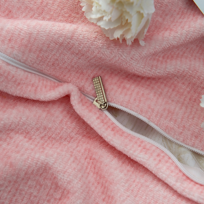 91家纺网 家纺一手货源 找家纺 梵克保罗 2024新款秋冬婴儿绒卡通轻奢刺绣四件套 伊诗曼-玉