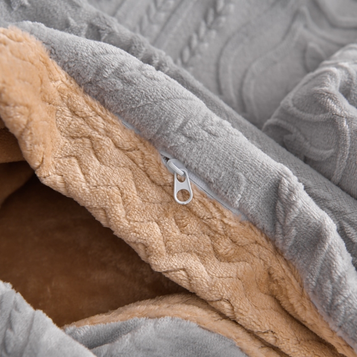 91家纺网 家纺一手货源 找家纺 馨梦缘 2025新款轻奢宽边纯色A类牛奶绒雕花四件套 欧式-温馨绅士灰