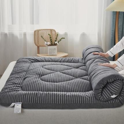 91家纺网 家纺一手货源 找家纺 鑫棉坊 2023新款色织水洗棉棉花床垫 黑白条纹