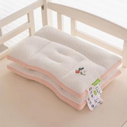 91家纺网 家纺一手货源 找家纺 （总）剑桥 2023新款儿童针织护颈枕10个起订