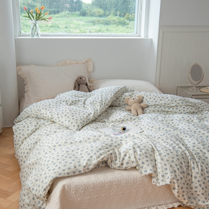 91家纺网 家纺一手货源 找家纺 洋铭区 2023新款全棉单品被套 蓝花语