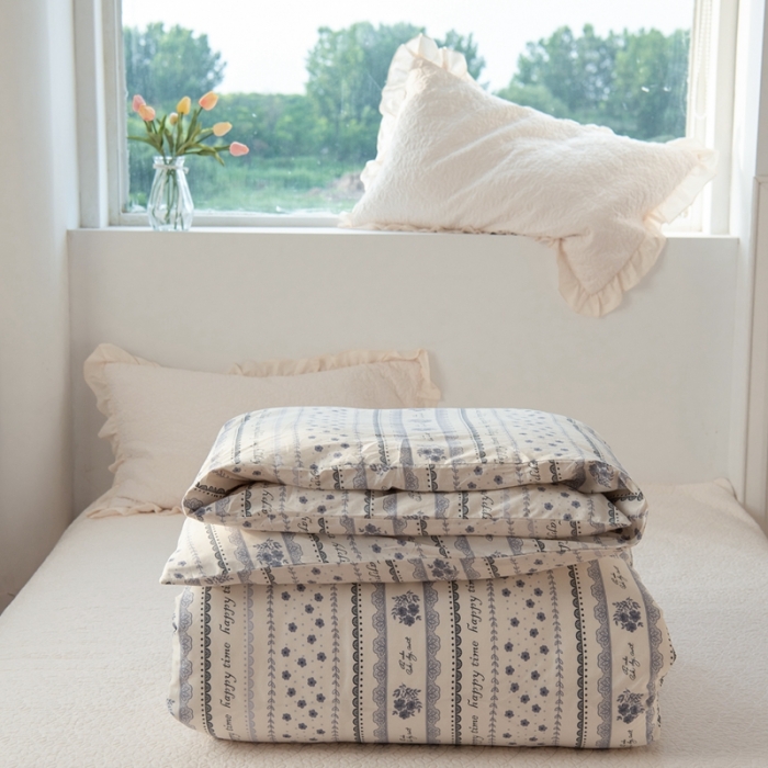 91家纺网 家纺一手货源 找家纺 洋铭区 2023新款全棉单品被套 蓝韵