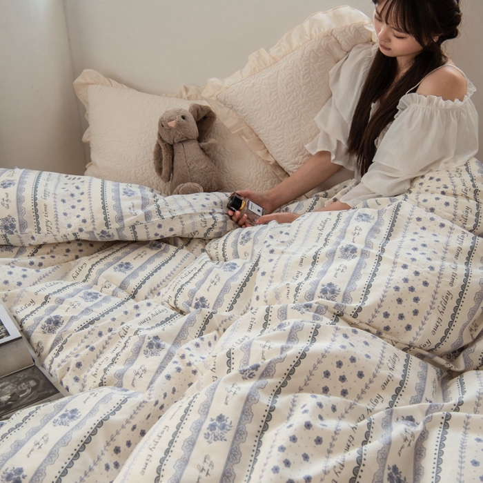 91家纺网 家纺一手货源 找家纺 洋铭区 2023新款全棉单品被套 蓝韵