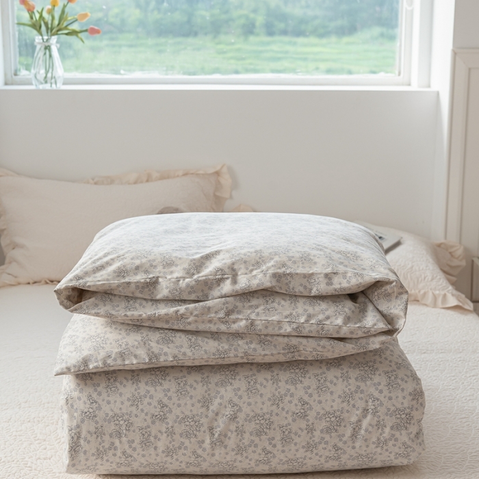 91家纺网 家纺一手货源 找家纺 洋铭区 2023新款全棉单品被套 米色小花