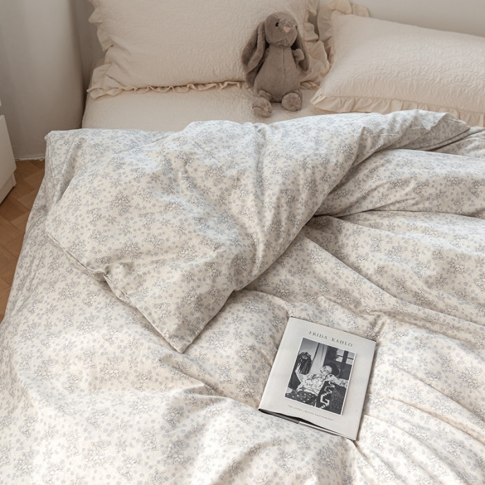 91家纺网 家纺一手货源 找家纺 洋铭区 2023新款全棉单品被套 米色小花