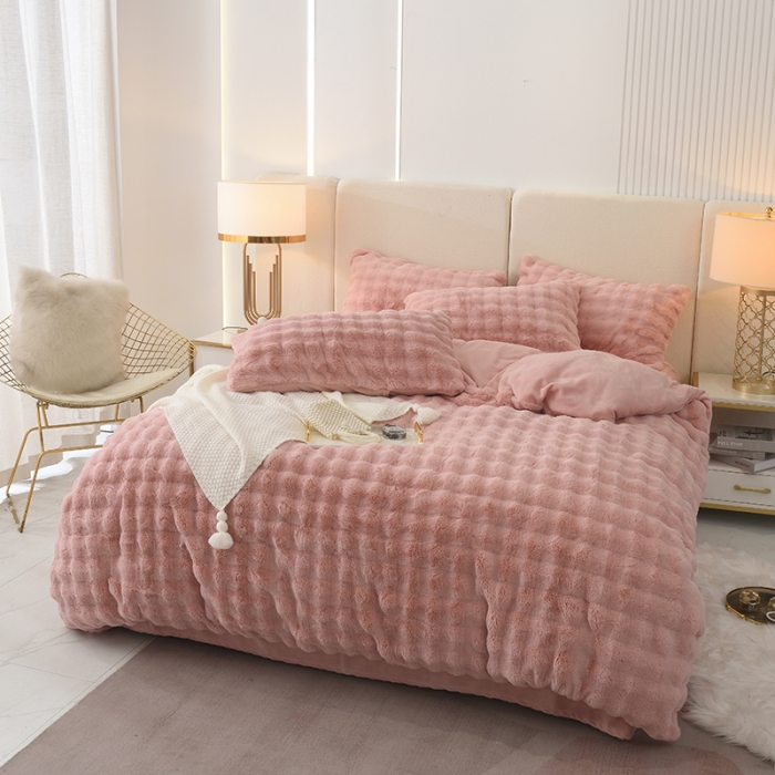 91家纺网 家纺一手货源 找家纺 启优家纺 2023新款泡芙兔毛绒四件套 蜜桃粉