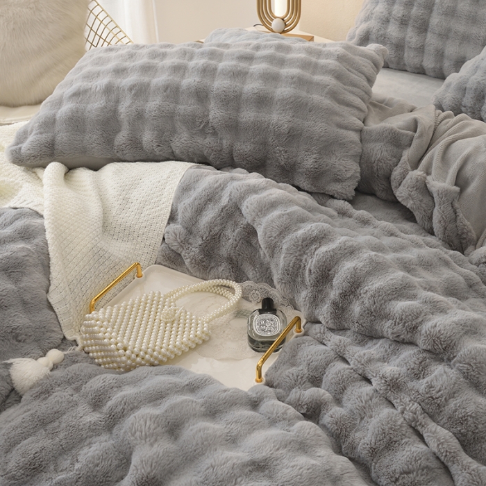 91家纺网 家纺一手货源 找家纺 启优家纺 2023新款泡芙兔毛绒四件套 绅士灰