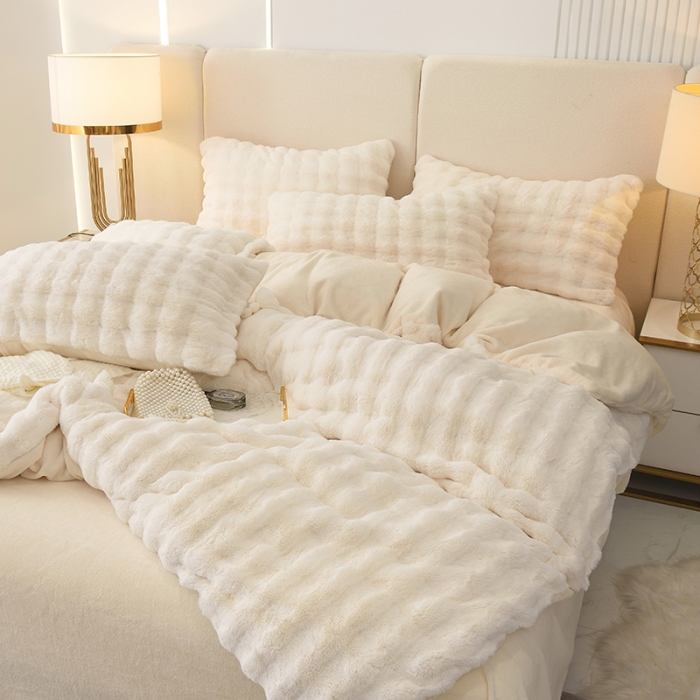 91家纺网 家纺一手货源 找家纺 启优家纺 2023新款泡芙兔毛绒四件套 象牙白