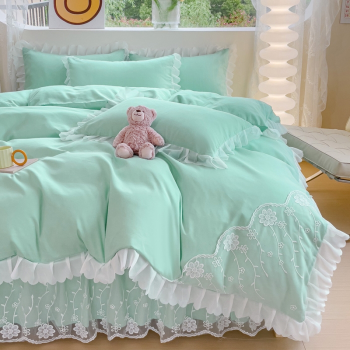 91家纺网 家纺一手货源 找家纺 靓生活 2023新款韩版花边水洗磨毛床裙四件套 浅绿
