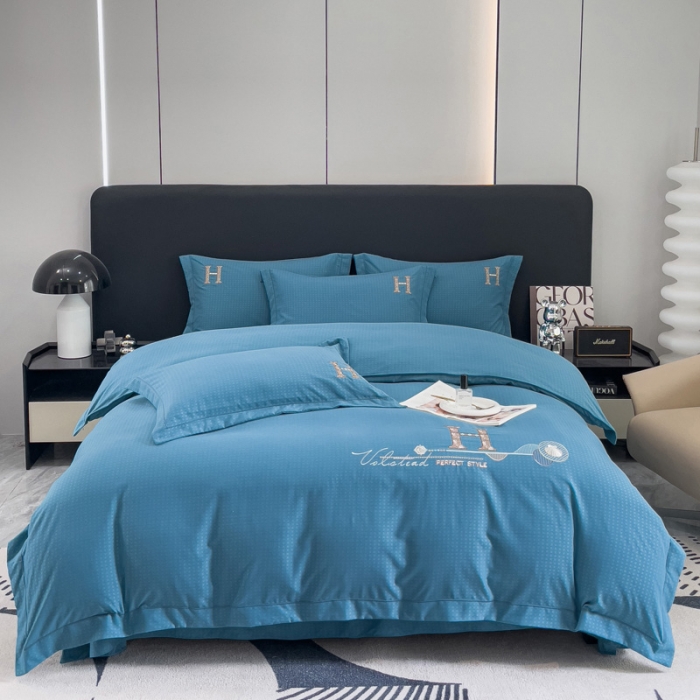 91家纺网 家纺一手货源 找家纺 靓生活 2023新款欧曼系列锦棉提花刺绣四件套 欧曼-梦之蓝