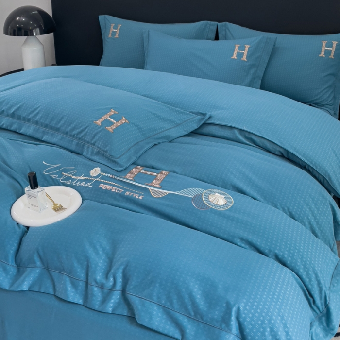 91家纺网 家纺一手货源 找家纺 靓生活 2023新款欧曼系列锦棉提花刺绣四件套 欧曼-梦之蓝