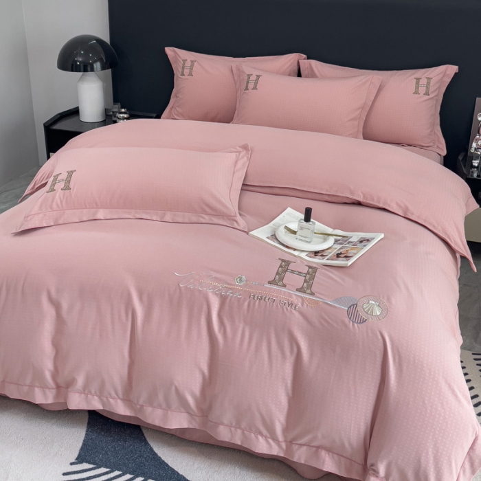 91家纺网 家纺一手货源 找家纺 靓生活 2023新款欧曼系列锦棉提花刺绣四件套 欧曼-藕粉