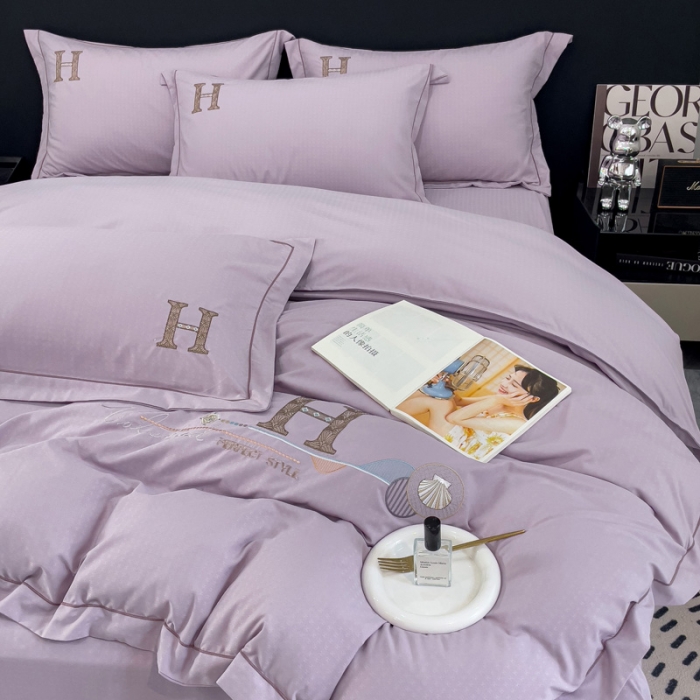 91家纺网 家纺一手货源 找家纺 靓生活 2023新款欧曼系列锦棉提花刺绣四件套 欧曼-浅紫