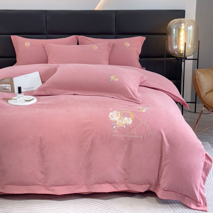 91家纺网 家纺一手货源 找家纺 靓生活 2023新款爱丽丝系列锦棉提花刺绣四件套 爱丽丝-豆沙