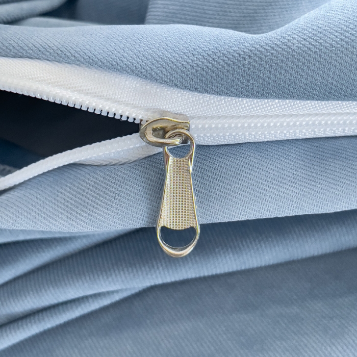 91家纺网 家纺一手货源 找家纺 靓生活 2023新款爱丽丝系列锦棉提花刺绣四件套 爱丽丝-景泰蓝