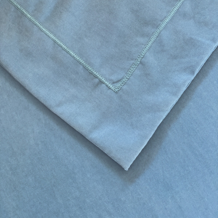 91家纺网 家纺一手货源 找家纺 靓生活 2023新款爱丽丝系列锦棉提花刺绣四件套 爱丽丝-景泰蓝