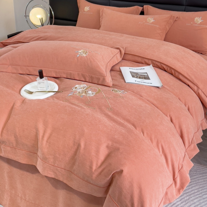 91家纺网 家纺一手货源 找家纺 靓生活 2023新款爱丽丝系列锦棉提花刺绣四件套 爱丽丝-桔色