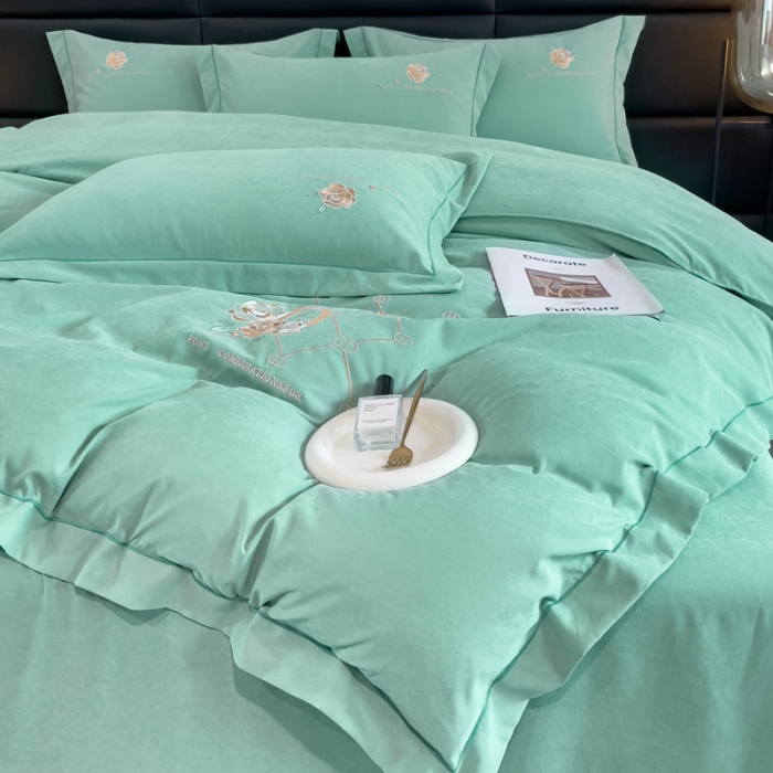 91家纺网 家纺一手货源 找家纺 靓生活 2023新款爱丽丝系列锦棉提花刺绣四件套 爱丽丝-清水绿