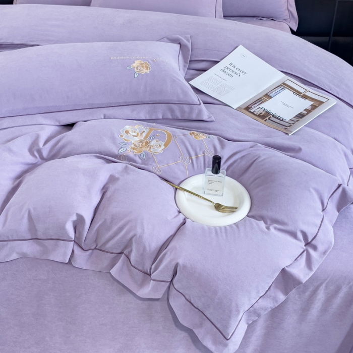 91家纺网 家纺一手货源 找家纺 靓生活 2023新款爱丽丝系列锦棉提花刺绣四件套 爱丽丝-香芋紫